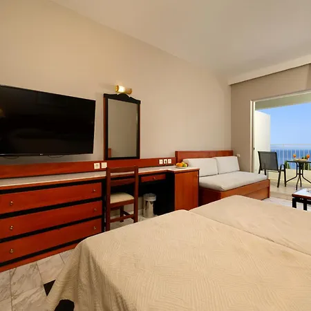 Sunshine Corfu And 4* نساكيون