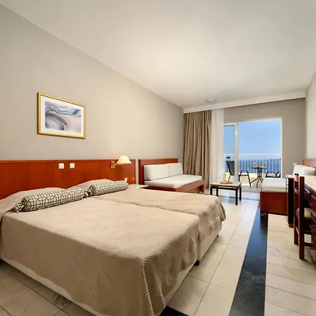 Sunshine Corfu And 4*