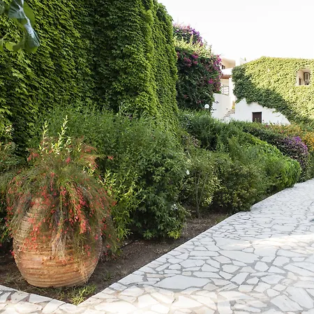 Sunshine Corfu And 4* نساكيون