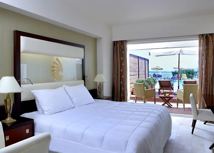 Sunshine Corfu And 4*